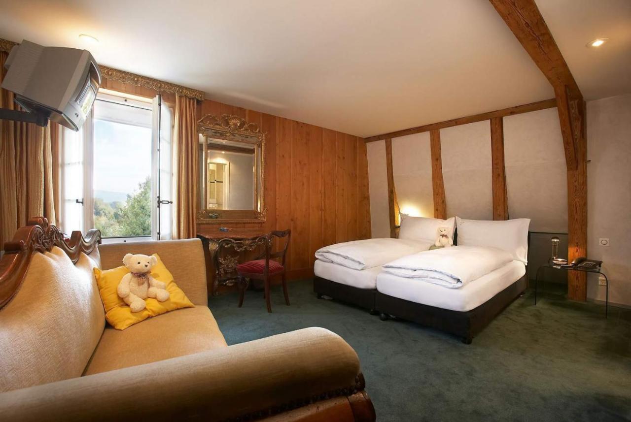 Romantik Hotel De L'Ours Sugiez Екстер'єр фото