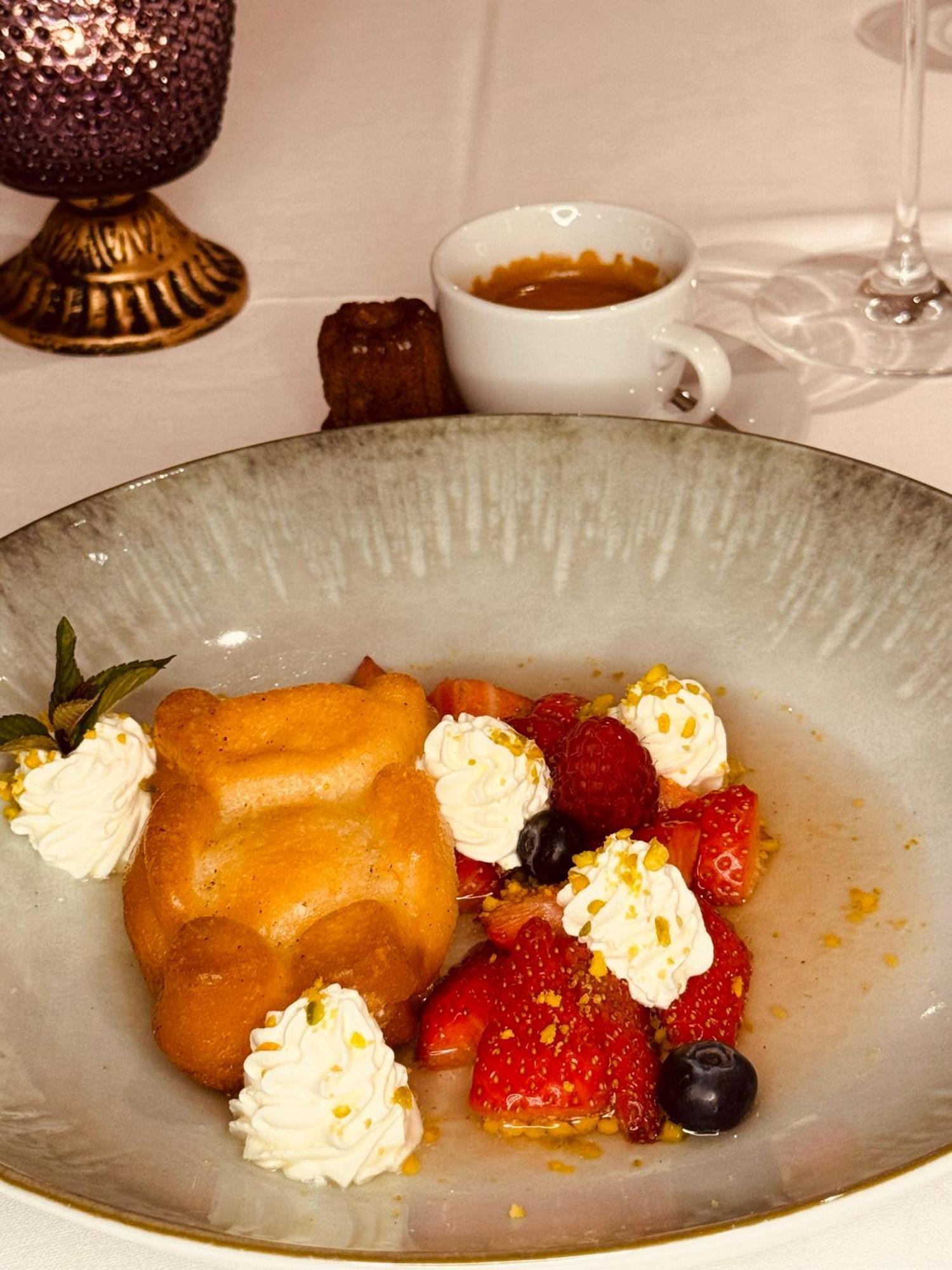 Romantik Hotel De L'Ours Sugiez Екстер'єр фото