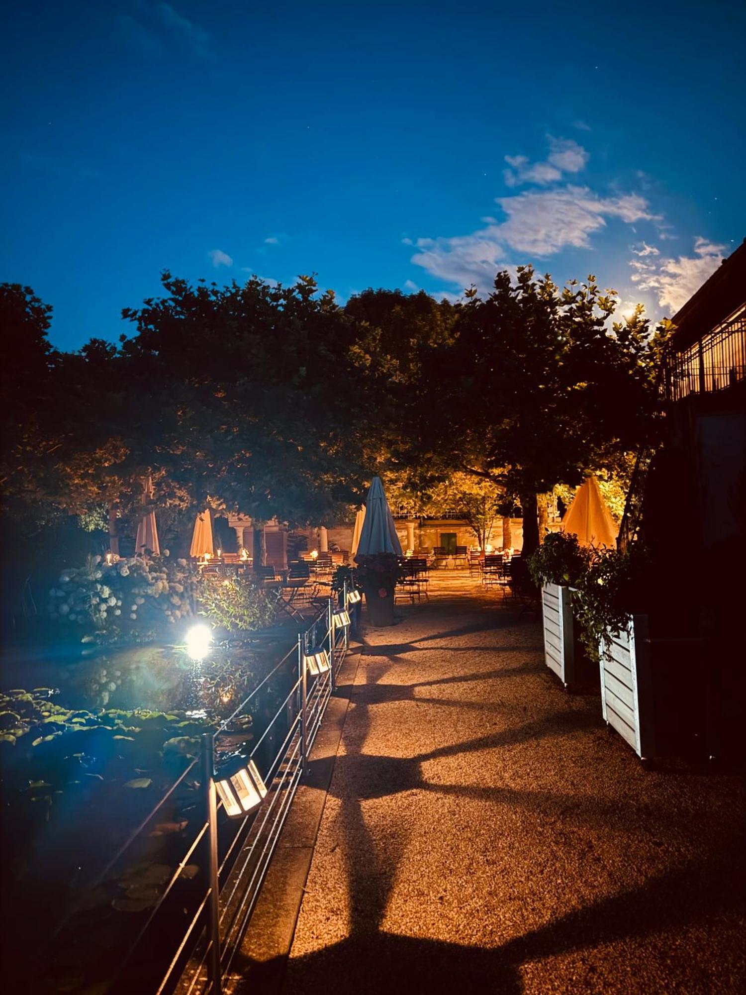 Romantik Hotel De L'Ours Sugiez Екстер'єр фото