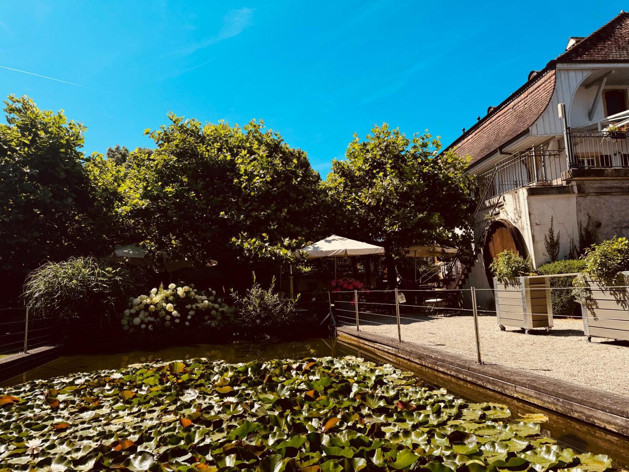 Romantik Hotel De L'Ours Sugiez Екстер'єр фото